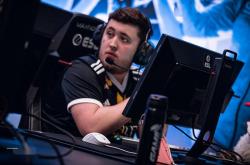 开云体育平台APP-Vitality爆冷XL，Clid统治全场