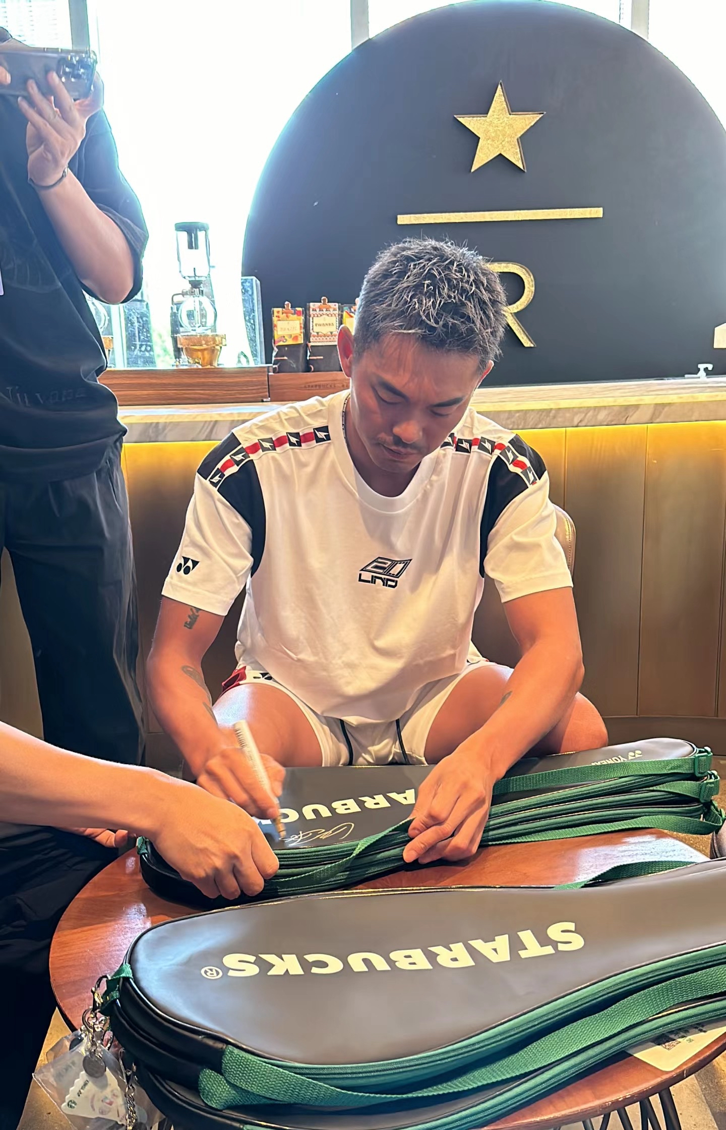 韩国羽毛球队逆转丹麦羽毛球队,林丹送出助攻 韩国羽毛球队逆转丹麦羽毛球队,林丹送出助攻