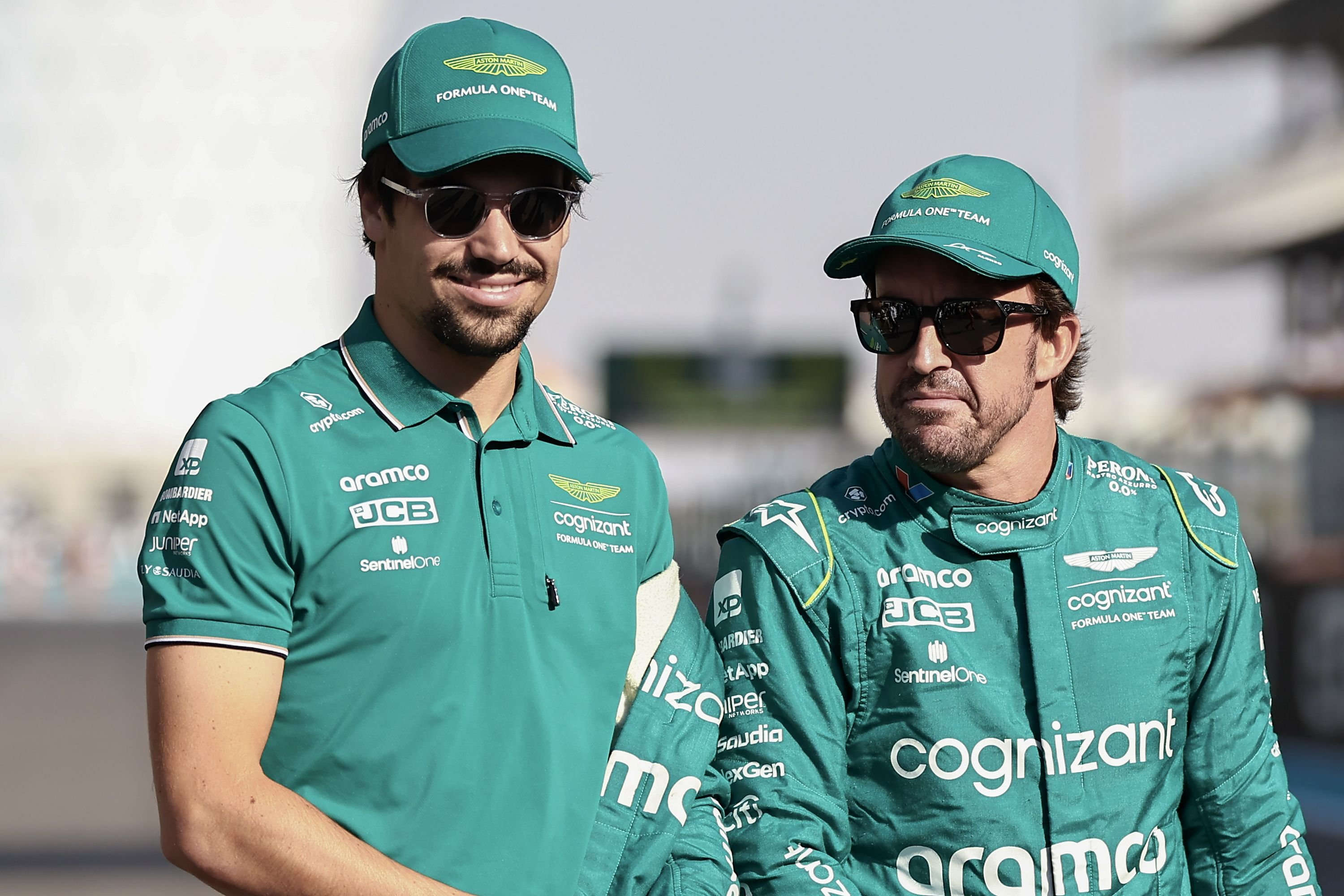 关于法拉利横扫索伯车队，阿隆索统治全场的信息