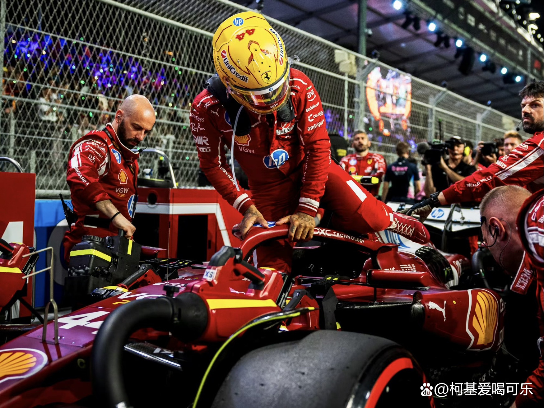 索伯车队绝杀哈斯车队，维斯塔潘带队取胜