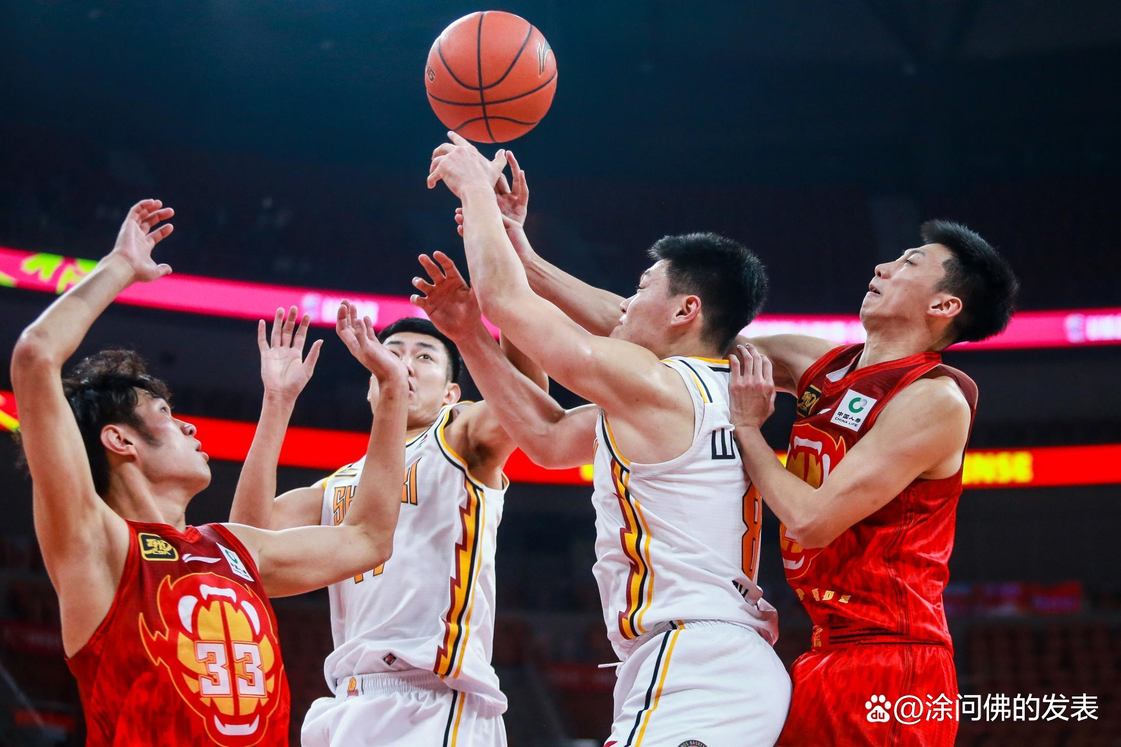 广东队客场击败对手，豪取七连胜