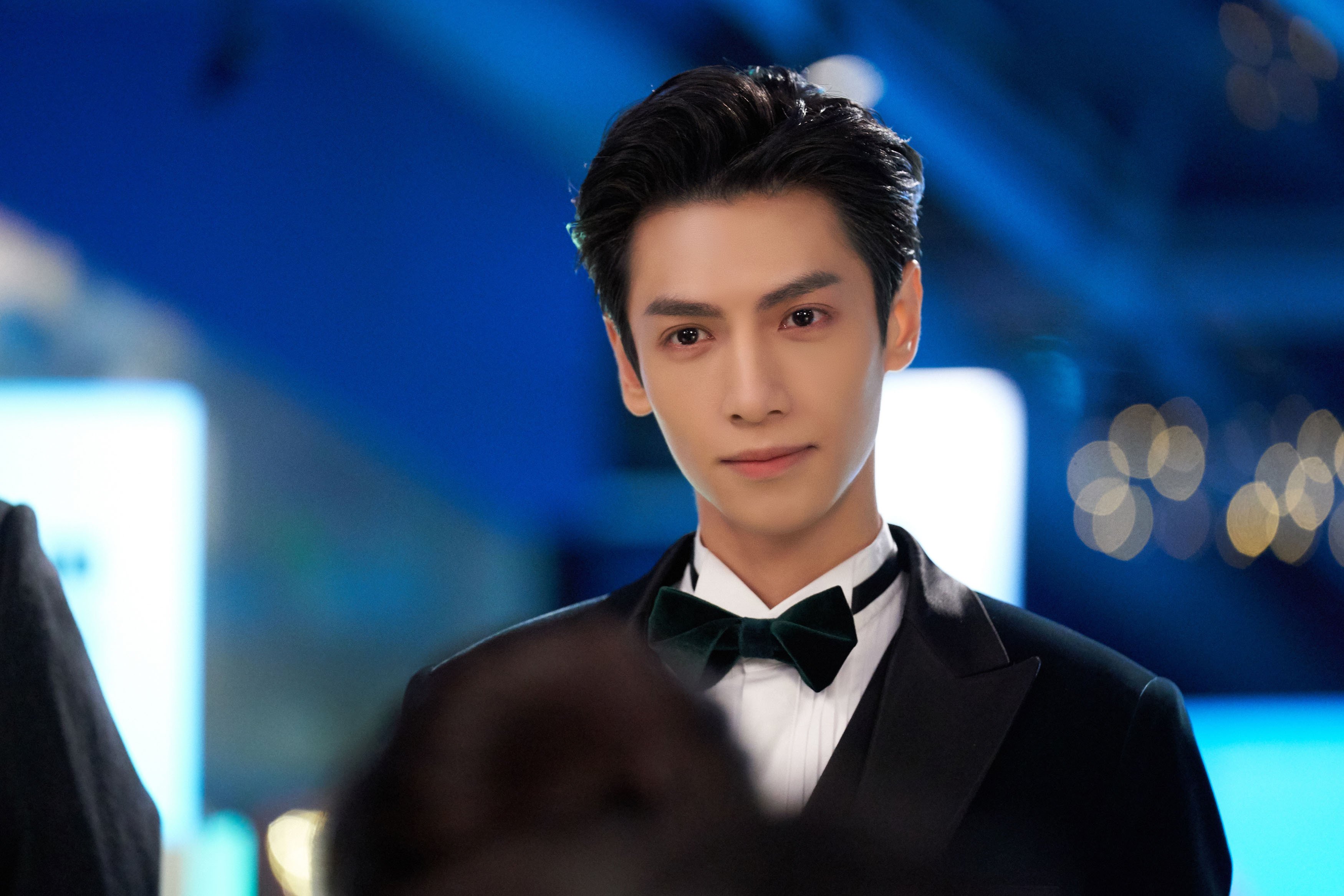 新王登基，室内红土场与辛纳战队如何完胜传统ATP总决赛