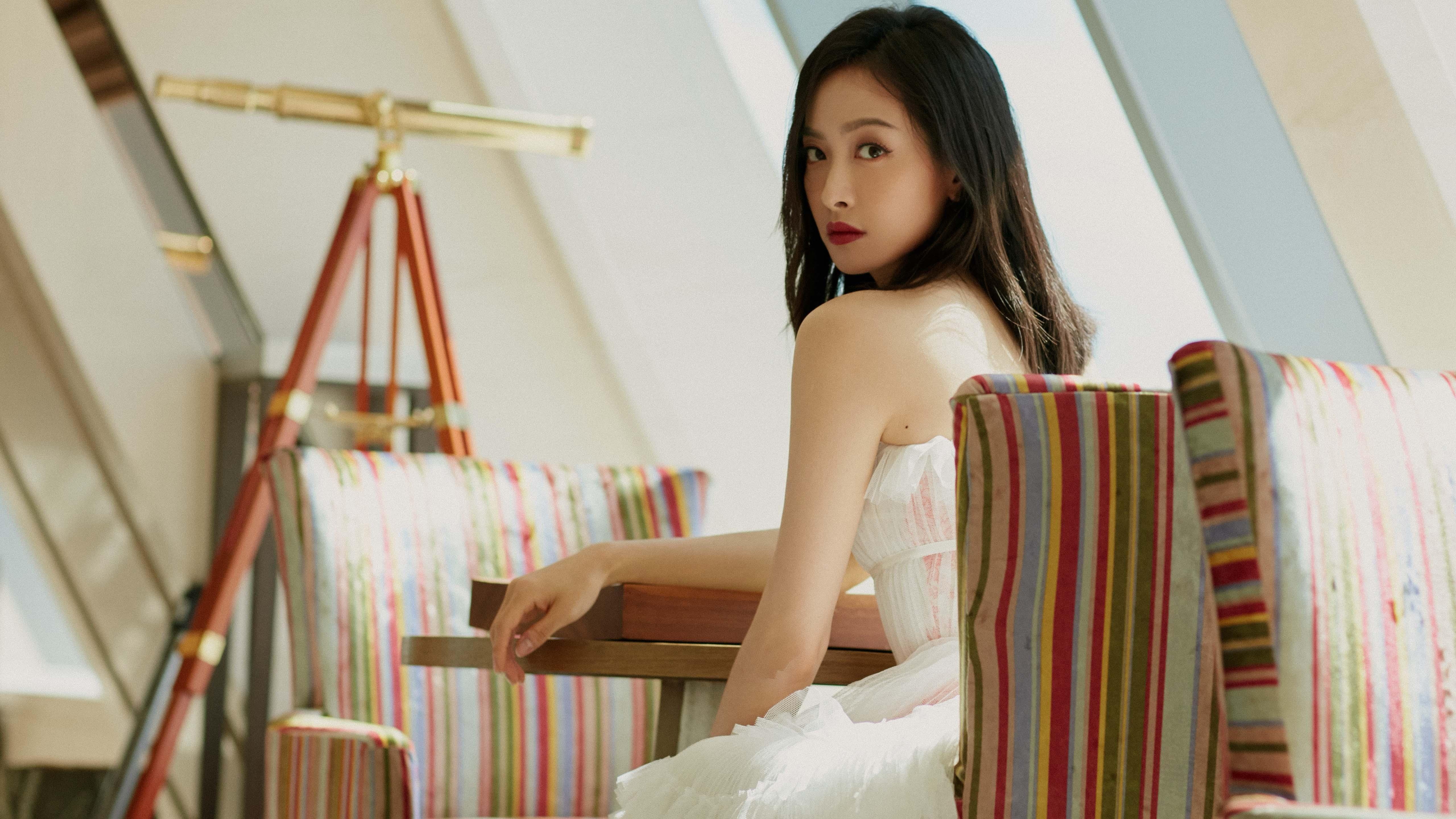 沙特火力风暴席卷亚平宁，年度焦点战中艺术足球的黄昏