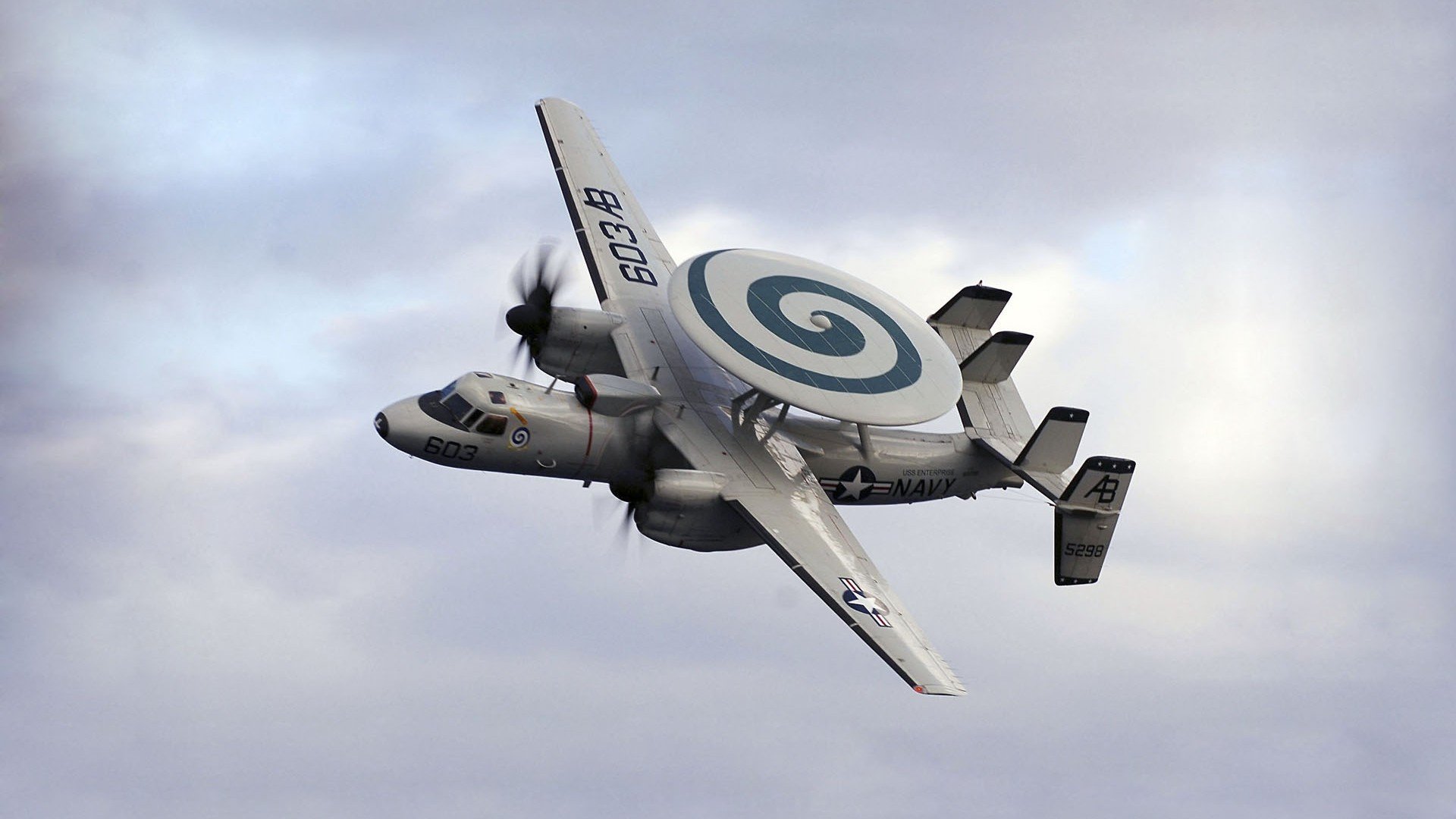 欧冠峡谷的奇袭，当独行侠在篮球场上狂胜新疆