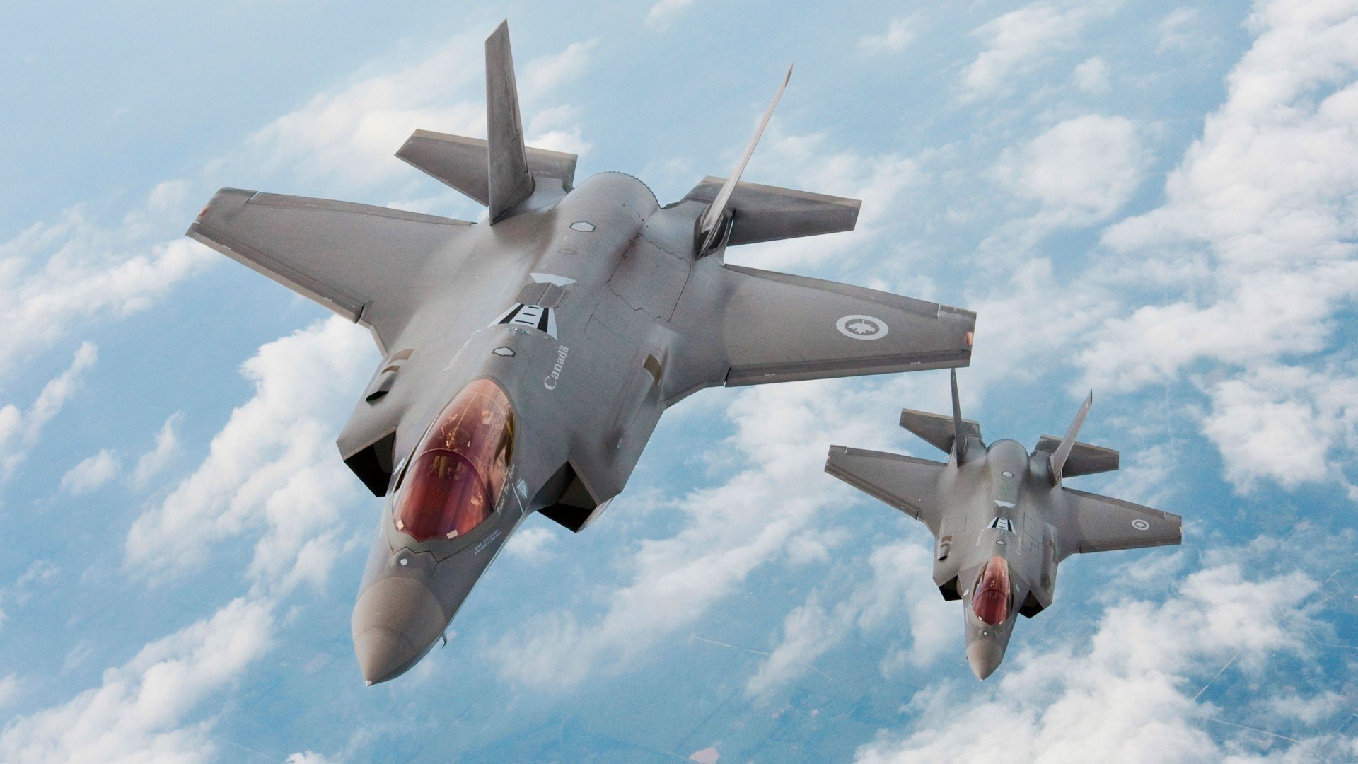 赛道与球场,当詹姆斯化身一级方程式车手,在掘金终结灰熊的战役中接管比赛